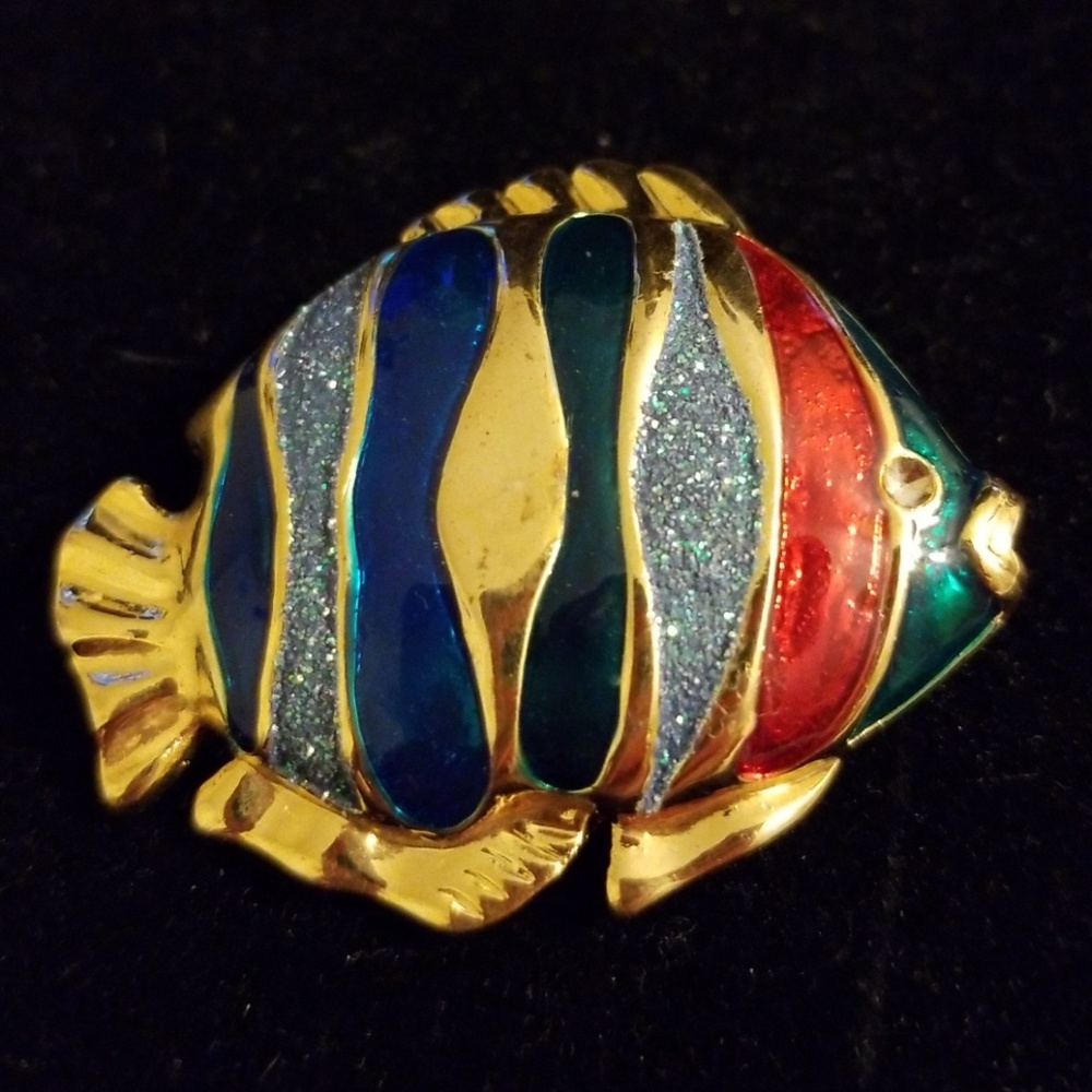 P.S. CO ENAMEL FISH BROOCH!!